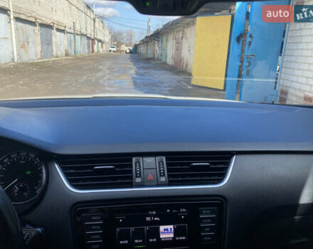 Шкода Октавия 2016 в Днепре (Днепропетровске) на Automoto.ua Белый Шкода Октавия, объемом двигателя 2 л и пробегом 299 тыс. км за 12500 $, фото 24 на Automoto.ua