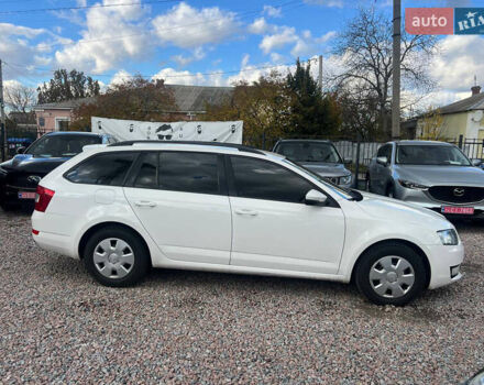 Білий Шкода Октавія, об'ємом двигуна 1.6 л та пробігом 182 тис. км за 10500 $, фото 3 на Automoto.ua