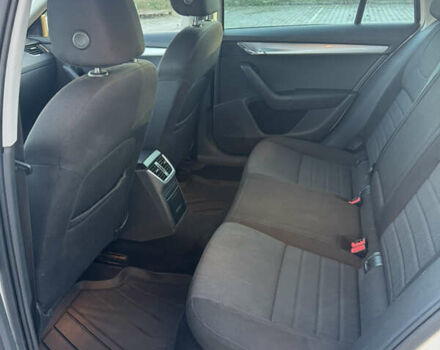 Білий Шкода Октавія, об'ємом двигуна 1.97 л та пробігом 280 тис. км за 13800 $, фото 21 на Automoto.ua