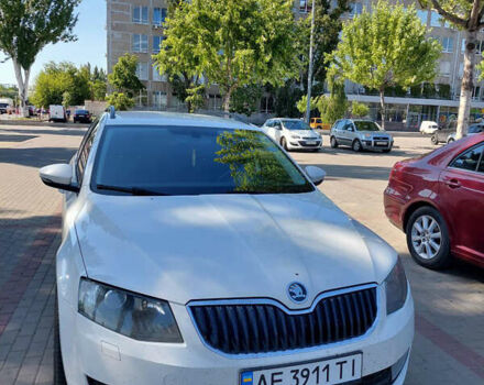 Шкода Октавия 2016 в Днепре (Днепропетровске) на Automoto.ua Белый Шкода Октавия, объемом двигателя 2 л и пробегом 299 тыс. км за 12500 $, фото 25 на Automoto.ua
