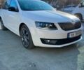 Белый Шкода Октавия, объемом двигателя 2 л и пробегом 202 тыс. км за 16000 $, фото 1 на Automoto.ua
