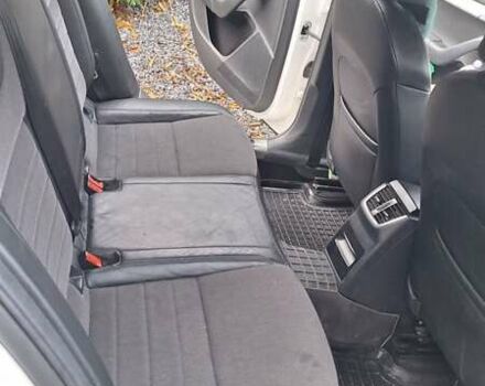 Белый Шкода Октавия, объемом двигателя 2 л и пробегом 294 тыс. км за 12900 $, фото 12 на Automoto.ua