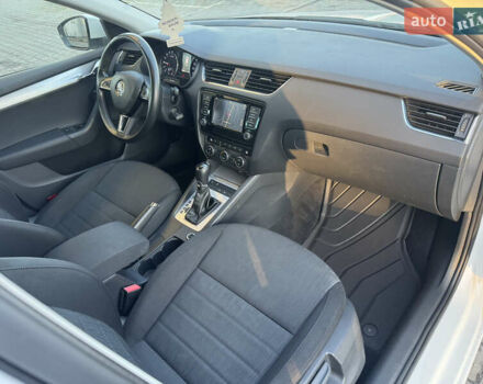 Білий Шкода Октавія, об'ємом двигуна 1.97 л та пробігом 280 тис. км за 13800 $, фото 39 на Automoto.ua