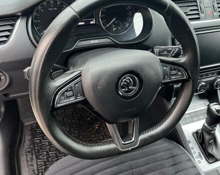 Шкода Октавия 2016 в Староконстантинов на Automoto.ua Белый Шкода Октавия, объемом двигателя 1.97 л и пробегом 288 тыс. км за 12300 $, фото 13 на Automoto.ua