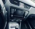 Білий Шкода Октавія, об'ємом двигуна 2 л та пробігом 200 тис. км за 12000 $, фото 2 на Automoto.ua