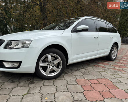 Білий Шкода Октавія, об'ємом двигуна 1.97 л та пробігом 330 тис. км за 12000 $, фото 10 на Automoto.ua