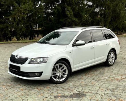 Шкода Октавия 2016 в Дубно на Automoto.ua Белый Шкода Октавия, объемом двигателя 1.6 л и пробегом 196 тыс. км за 13500 $, фото 2 на Automoto.ua