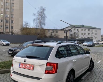 Белый Шкода Октавия, объемом двигателя 1.6 л и пробегом 262 тыс. км за 11600 $, фото 3 на Automoto.ua