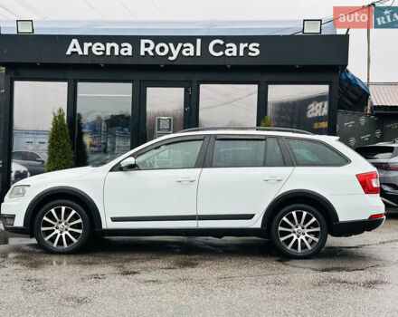 Белый Шкода Октавия, объемом двигателя 1.97 л и пробегом 303 тыс. км за 13900 $, фото 4 на Automoto.ua