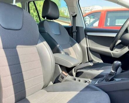 Белый Шкода Октавия, объемом двигателя 1.6 л и пробегом 150 тыс. км за 13800 $, фото 12 на Automoto.ua
