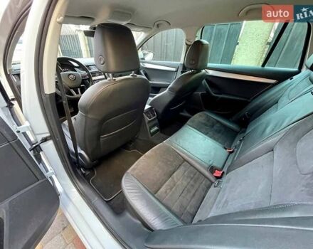 Білий Шкода Октавія, об'ємом двигуна 1.6 л та пробігом 210 тис. км за 14167 $, фото 9 на Automoto.ua