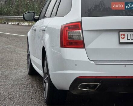 Білий Шкода Октавія, об'ємом двигуна 2 л та пробігом 254 тис. км за 16699 $, фото 21 на Automoto.ua