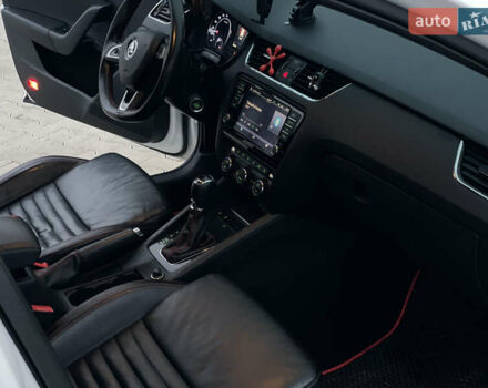 Белый Шкода Октавия, объемом двигателя 2 л и пробегом 269 тыс. км за 14999 $, фото 54 на Automoto.ua