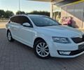 Белый Шкода Октавия, объемом двигателя 1.6 л и пробегом 260 тыс. км за 11200 $, фото 1 на Automoto.ua