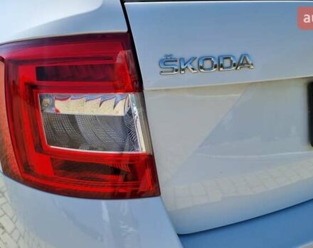 Білий Шкода Октавія, об'ємом двигуна 1.6 л та пробігом 230 тис. км за 13500 $, фото 16 на Automoto.ua
