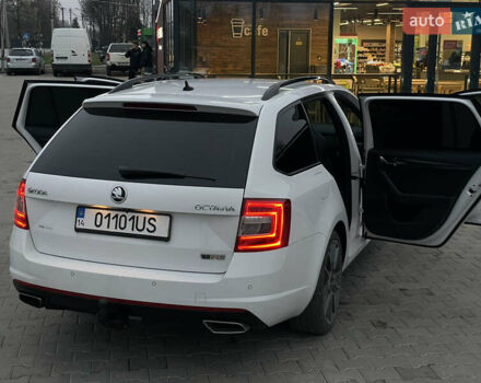 Белый Шкода Октавия, объемом двигателя 2 л и пробегом 269 тыс. км за 14999 $, фото 82 на Automoto.ua