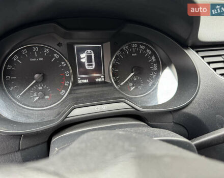 Белый Шкода Октавия, объемом двигателя 1.97 л и пробегом 328 тыс. км за 12300 $, фото 23 на Automoto.ua