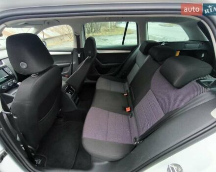 Білий Шкода Октавія, об'ємом двигуна 1.6 л та пробігом 280 тис. км за 11800 $, фото 30 на Automoto.ua