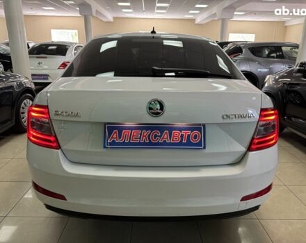 Белый Шкода Октавия, объемом двигателя 1 л и пробегом 215 тыс. км за 10300 $, фото 8 на Automoto.ua