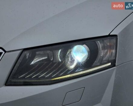 Білий Шкода Октавія, об'ємом двигуна 2 л та пробігом 254 тис. км за 16699 $, фото 11 на Automoto.ua