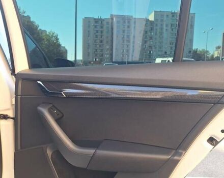 Белый Шкода Октавия, объемом двигателя 1.97 л и пробегом 196 тыс. км за 17500 $, фото 39 на Automoto.ua