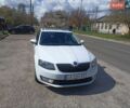 Белый Шкода Октавия, объемом двигателя 1.6 л и пробегом 249 тыс. км за 12500 $, фото 2 на Automoto.ua