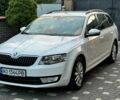 Белый Шкода Октавия, объемом двигателя 1.6 л и пробегом 270 тыс. км за 10000 $, фото 1 на Automoto.ua