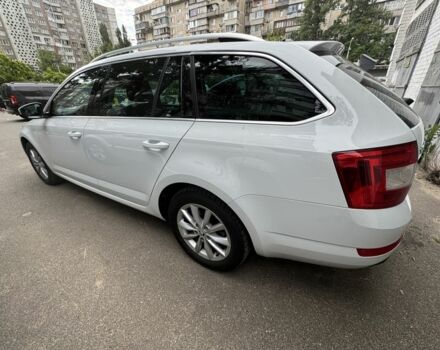 Белый Шкода Октавия, объемом двигателя 1.6 л и пробегом 221 тыс. км за 12000 $, фото 2 на Automoto.ua