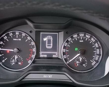 Білий Шкода Октавія, об'ємом двигуна 1.6 л та пробігом 260 тис. км за 12600 $, фото 2 на Automoto.ua