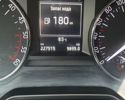 Белый Шкода Октавия, объемом двигателя 1.6 л и пробегом 227 тыс. км за 10500 $, фото 5 на Automoto.ua