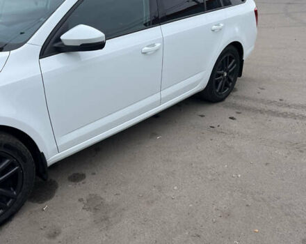 Шкода Октавия 2016 в Староконстантинов на Automoto.ua Белый Шкода Октавия, объемом двигателя 1.97 л и пробегом 288 тыс. км за 12300 $, фото 1 на Automoto.ua