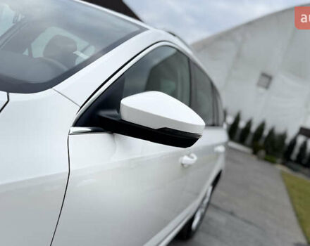 Белый Шкода Октавия, объемом двигателя 1.6 л и пробегом 231 тыс. км за 11850 $, фото 10 на Automoto.ua