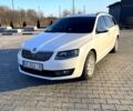 Белый Шкода Октавия, объемом двигателя 2 л и пробегом 235 тыс. км за 14500 $, фото 1 на Automoto.ua