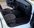 Білий Шкода Октавія, об'ємом двигуна 2 л та пробігом 250 тис. км за 13400 $, фото 3 на Automoto.ua