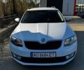 Белый Шкода Октавия, объемом двигателя 1.6 л и пробегом 350 тыс. км за 9300 $, фото 1 на Automoto.ua