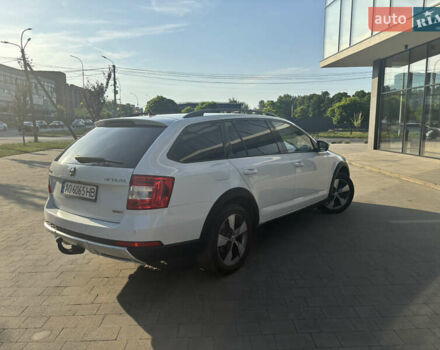 Білий Шкода Октавія, об'ємом двигуна 2 л та пробігом 174 тис. км за 16000 $, фото 5 на Automoto.ua