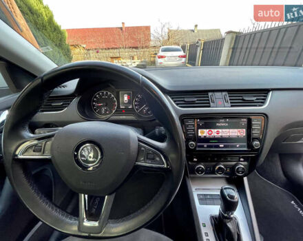 Білий Шкода Октавія, об'ємом двигуна 1.6 л та пробігом 210 тис. км за 14167 $, фото 6 на Automoto.ua