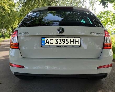 Білий Шкода Октавія, об'ємом двигуна 1.6 л та пробігом 243 тис. км за 12999 $, фото 5 на Automoto.ua
