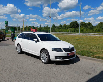 Шкода Октавия 2016 в Днепре (Днепропетровске) на Automoto.ua Белый Шкода Октавия, объемом двигателя 2 л и пробегом 299 тыс. км за 12500 $, фото 4 на Automoto.ua