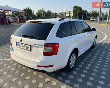 Белый Шкода Октавия, объемом двигателя 1.6 л и пробегом 180 тыс. км за 10400 $, фото 3 на Automoto.ua