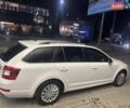 Белый Шкода Октавия, объемом двигателя 2 л и пробегом 205 тыс. км за 14500 $, фото 3 на Automoto.ua