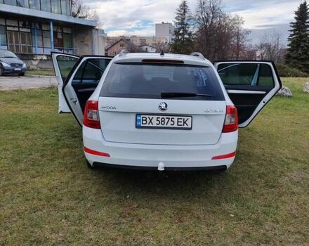 Белый Шкода Октавия, объемом двигателя 1.6 л и пробегом 252 тыс. км за 12800 $, фото 5 на Automoto.ua