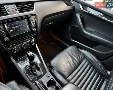 Білий Шкода Октавія, об'ємом двигуна 2 л та пробігом 255 тис. км за 13900 $, фото 55 на Automoto.ua