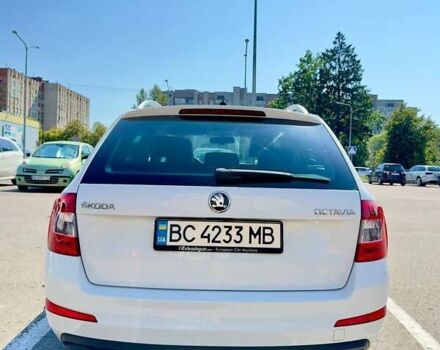 Белый Шкода Октавия, объемом двигателя 1.6 л и пробегом 150 тыс. км за 13800 $, фото 4 на Automoto.ua