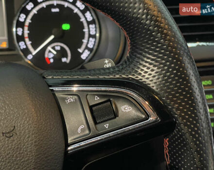 Белый Шкода Октавия, объемом двигателя 2 л и пробегом 269 тыс. км за 14999 $, фото 60 на Automoto.ua