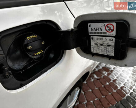 Білий Шкода Октавія, об'ємом двигуна 2 л та пробігом 255 тис. км за 13900 $, фото 28 на Automoto.ua