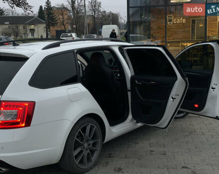 Белый Шкода Октавия, объемом двигателя 2 л и пробегом 269 тыс. км за 14999 $, фото 80 на Automoto.ua