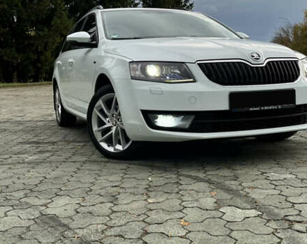 Шкода Октавия 2016 в Дубно на Automoto.ua Белый Шкода Октавия, объемом двигателя 1.6 л и пробегом 196 тыс. км за 13500 $, фото 1 на Automoto.ua