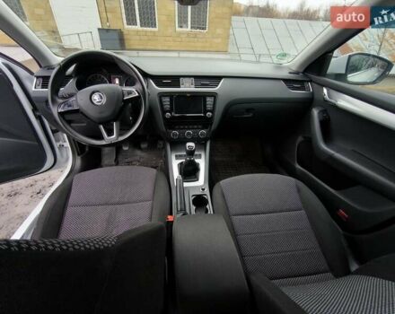 Білий Шкода Октавія, об'ємом двигуна 1.6 л та пробігом 280 тис. км за 11800 $, фото 29 на Automoto.ua