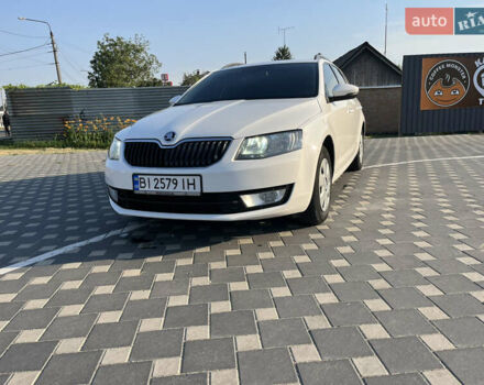 Белый Шкода Октавия, объемом двигателя 1.6 л и пробегом 180 тыс. км за 10400 $, фото 4 на Automoto.ua